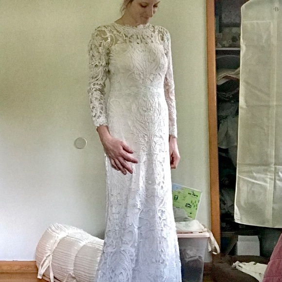 Tadashi Shoji Lace Wedding Gown NWT - Picture 2 of 12